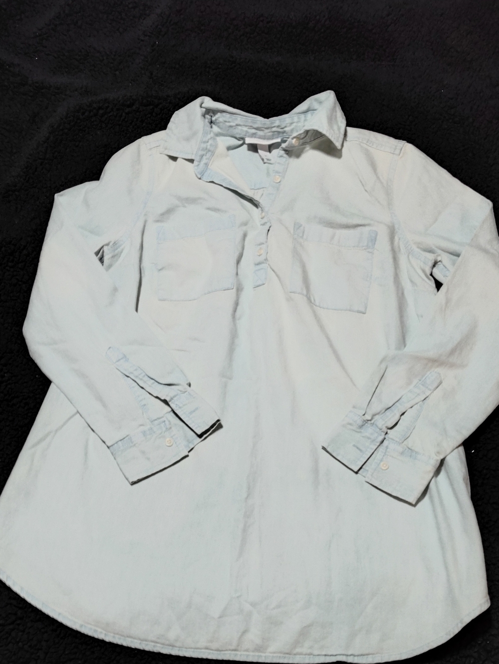 Liz Lange Maternity Pale Blue Pullover Top